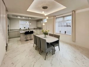 Dining area- click for photo gallery